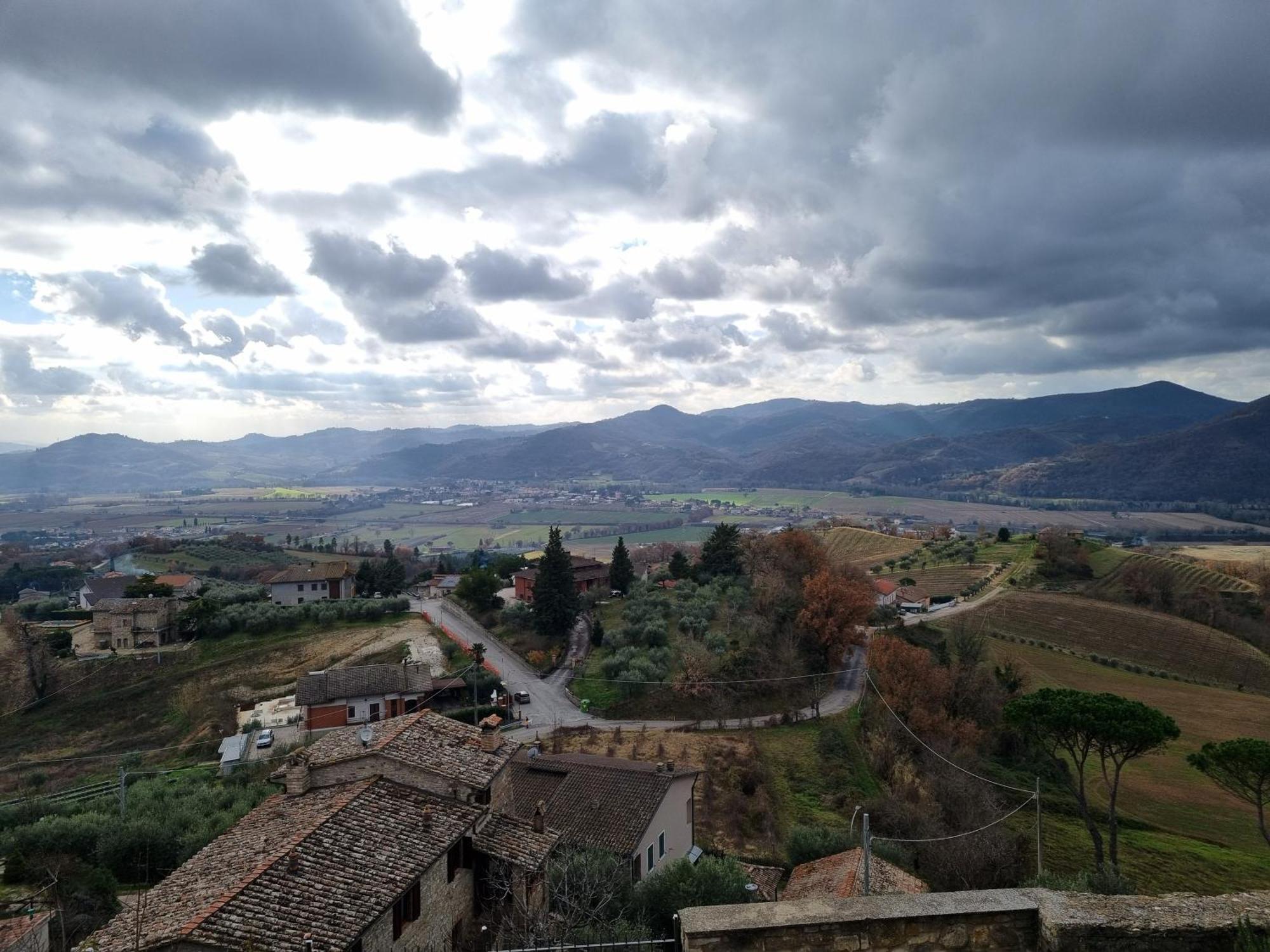 Vesionica Holiday House Perugia Civitella Benazzone Zewnętrze zdjęcie